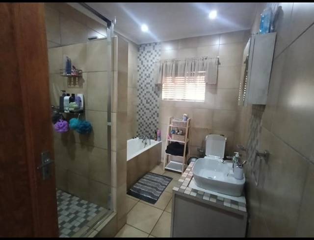 3 BEDROOM PROPERTY TO RENT IN CASSELDALE